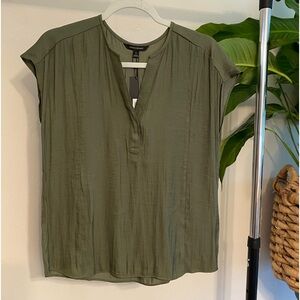 NWT Banana Republic blouse.